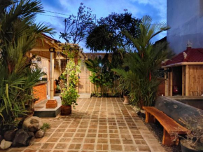 Kubu Di-Kayla's Guest House